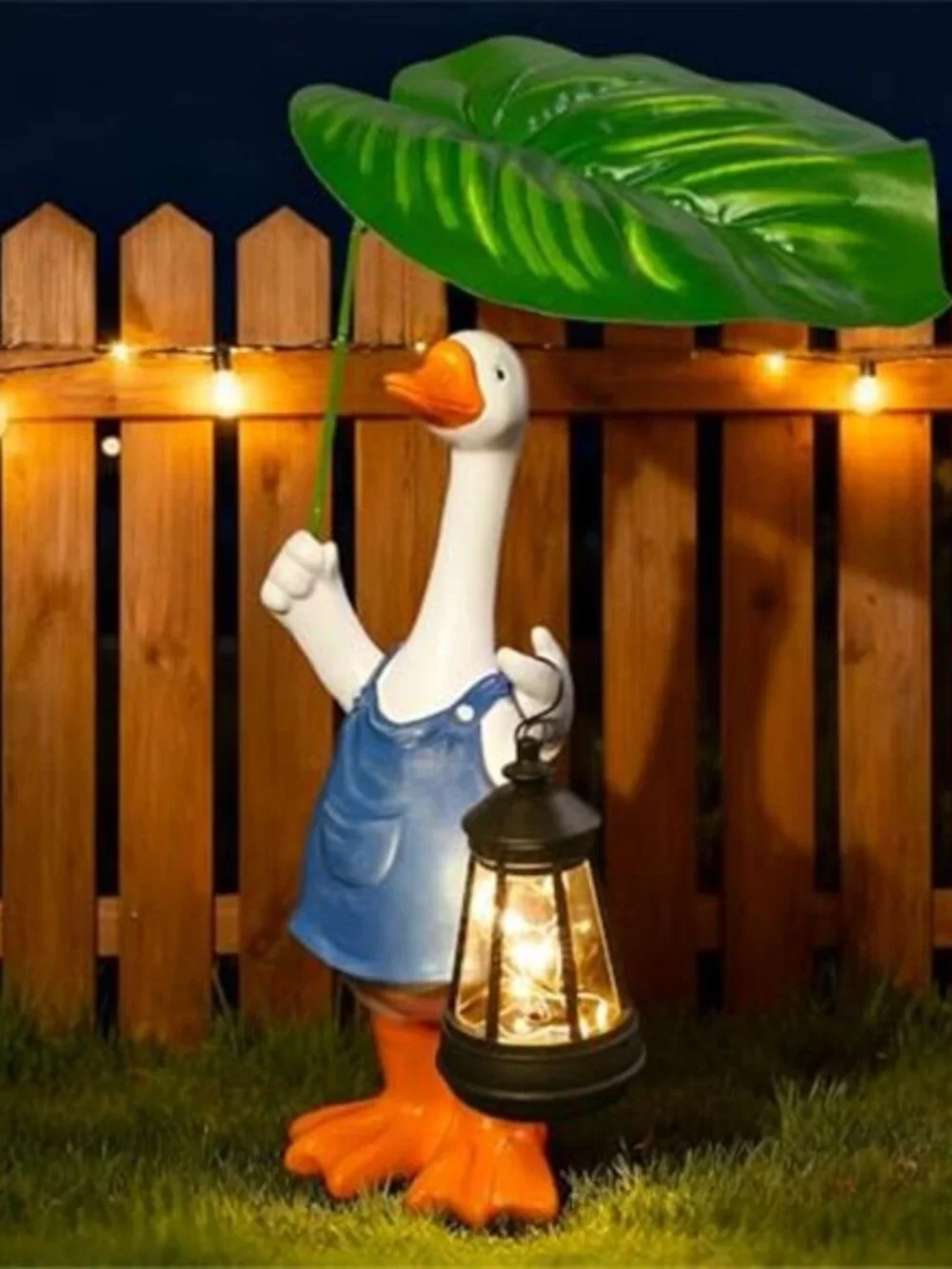 Porch Goose Garden Statue Holding Leaf with Solar Lantern